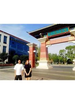 西南民族大学--刘昱彤（左）邬明（右）--声乐--214、207